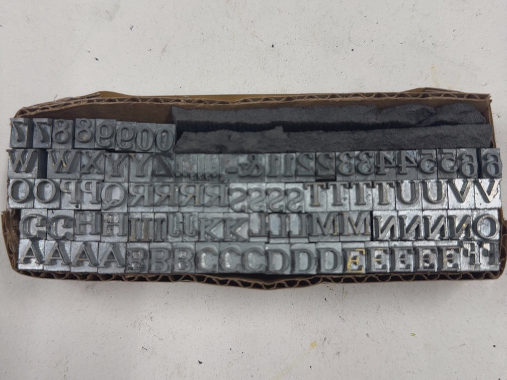 24 Pt Lead Type