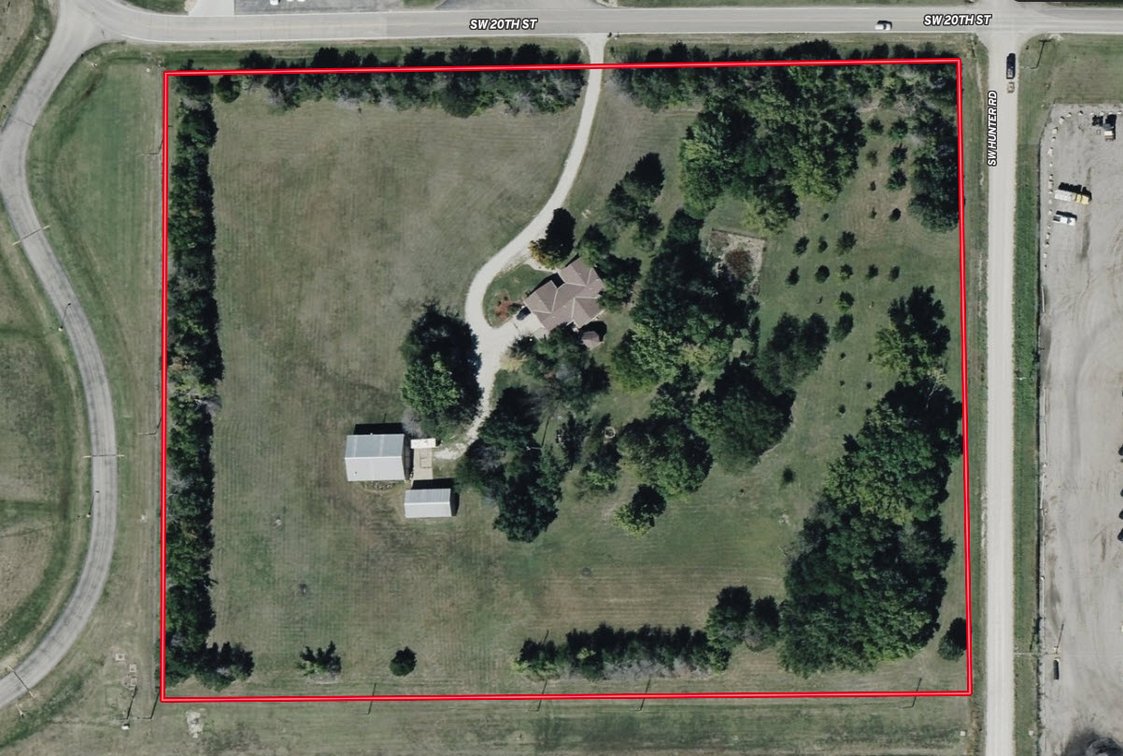 1231 E Kechi Rd, Towanda, KS