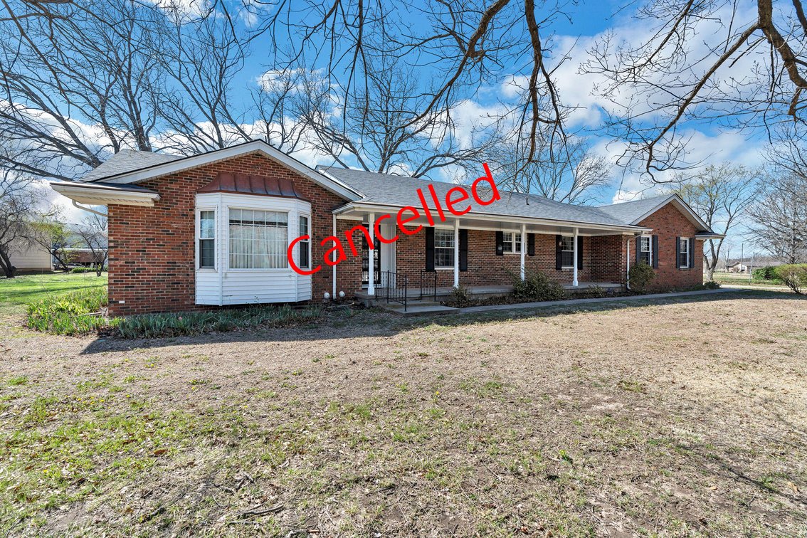 25 N Lakeside Dr, Augusta