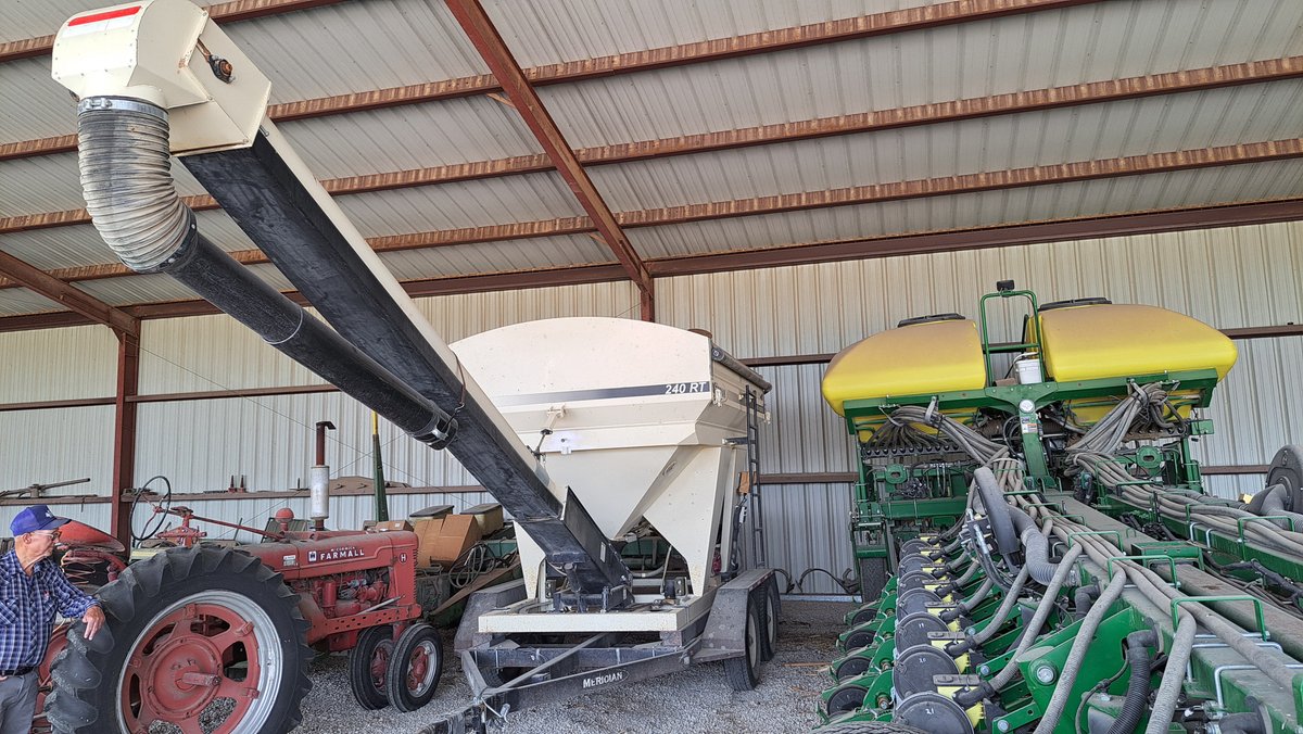Meridian 240RT Seed Tender