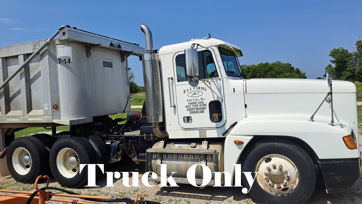  98’ Freightliner w/Wet Kit, Detroit 60 Engine, 10 Speed Transmission