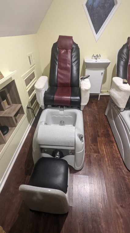 ELITE Massaging Pedicure Chair