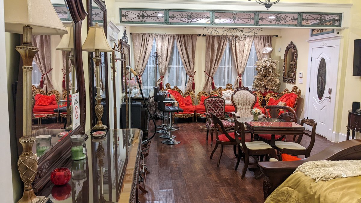 Decorations of Bridal Suite and Bathroom