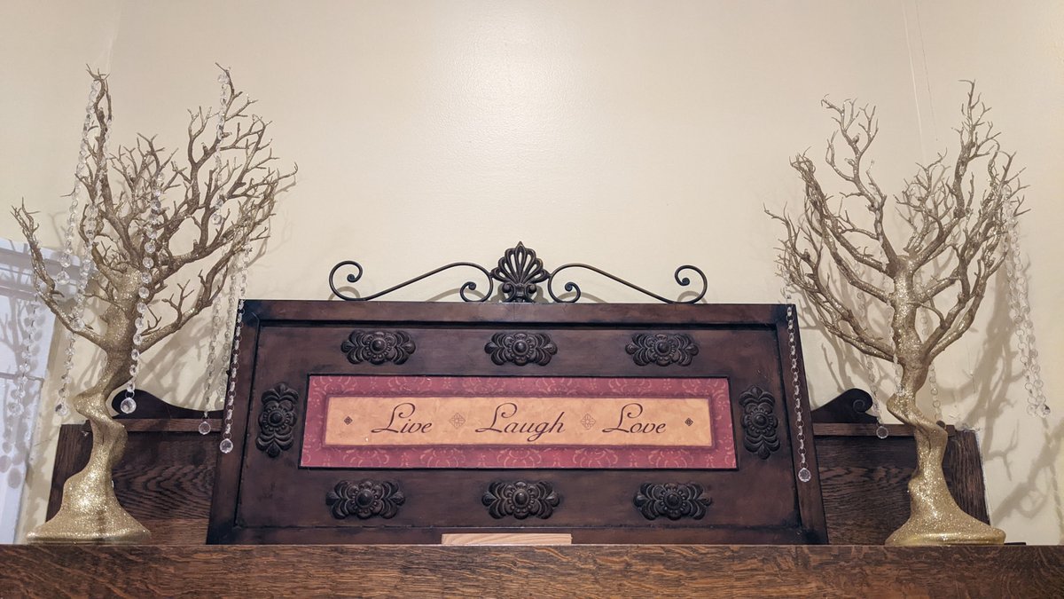 Decorations of Parlour Room