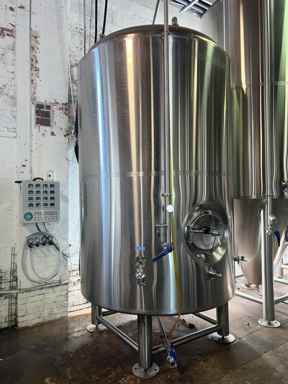 PREMIER STAINLESS - 40 bbl Jacketed Brite Tank