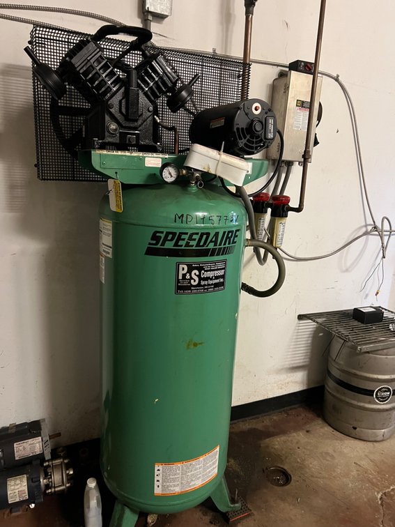 SPEEDAIRE - 4ME98A(AGM07) - 60 Gal Vertical Air Compressor