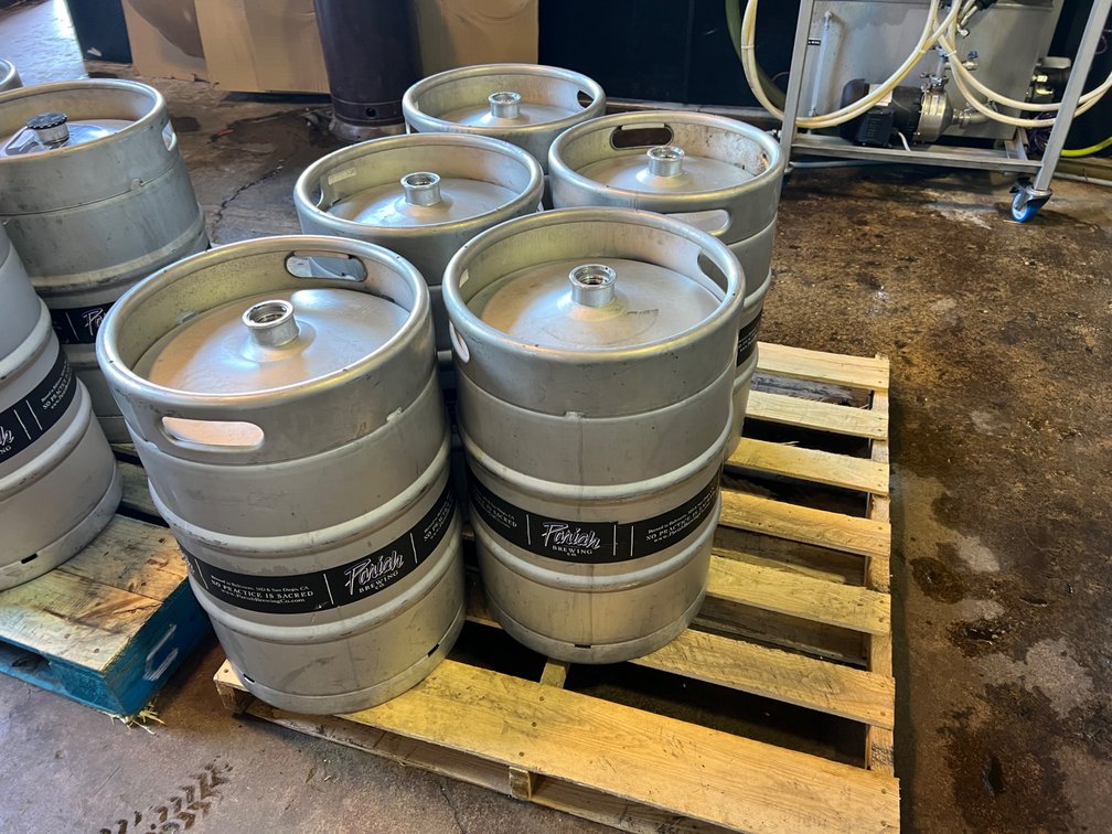 **WITHDRAWN** (5) Used 1/2bbl Kegs