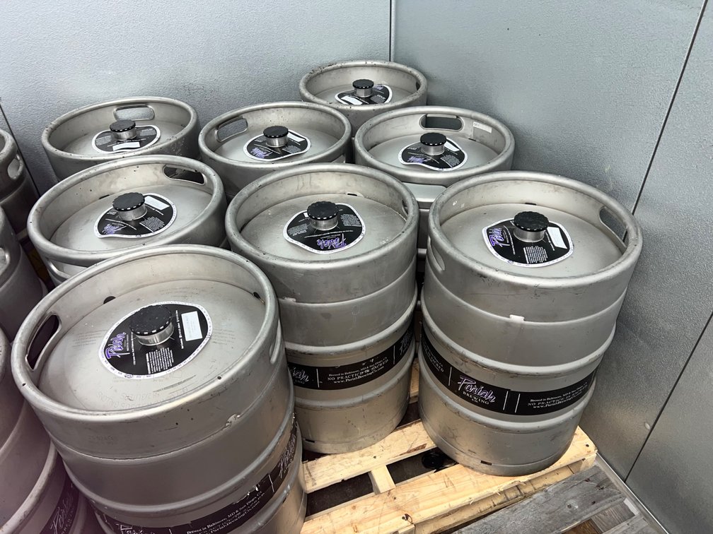 **WITHDRAWN** (8) Used 1/2bbl Kegs