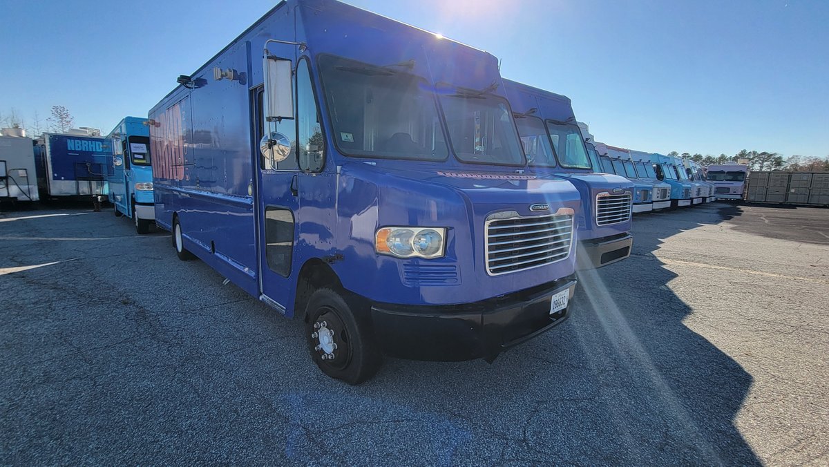 Image for AZ, CA, WA: Food Truck & Food Trailer Fleet Reduction