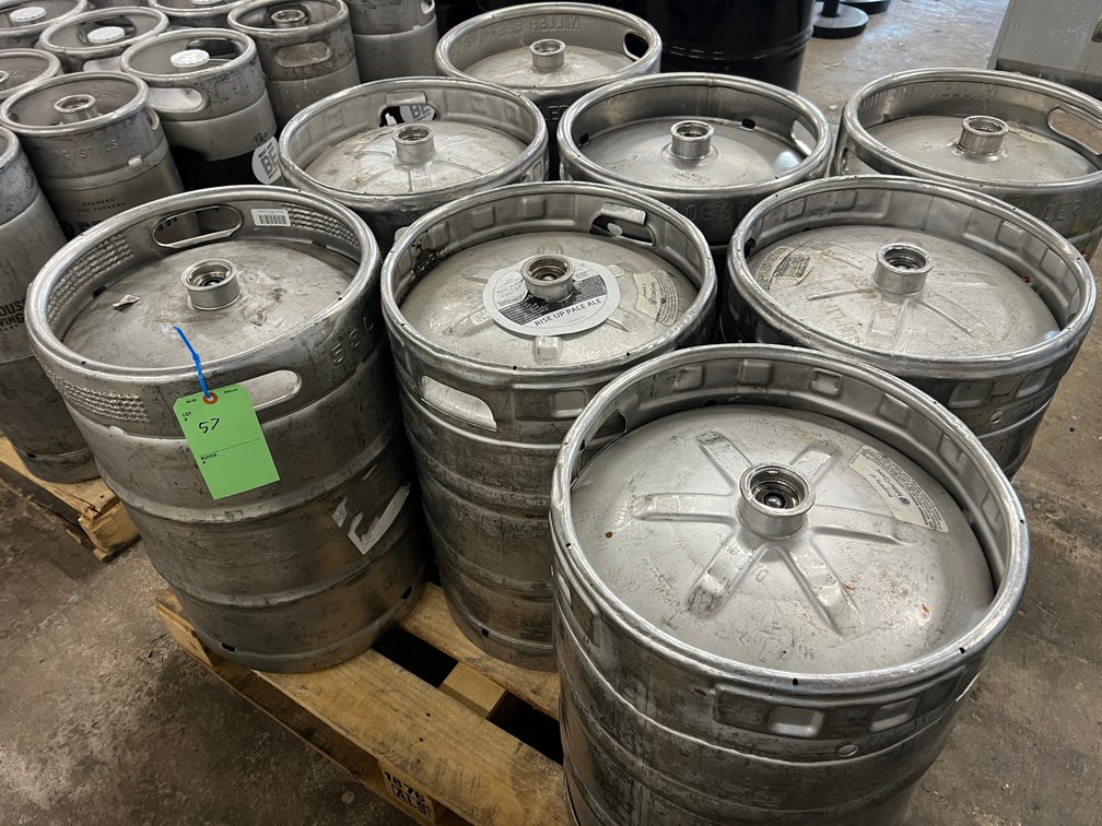 (8) 1/2bbl Kegs