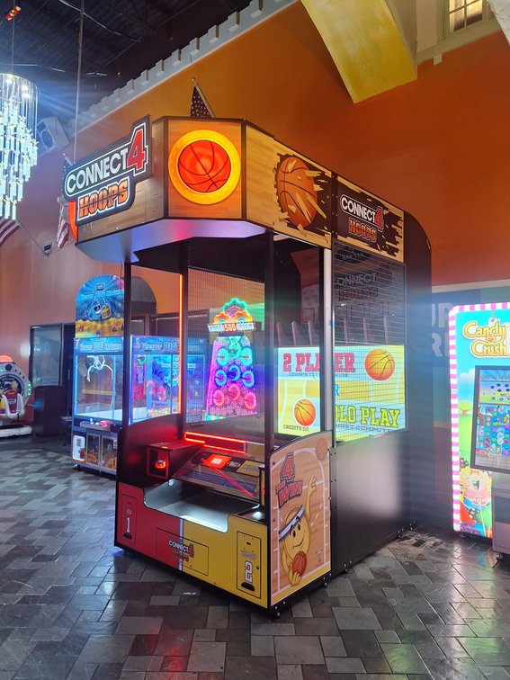 BAYTEK - Connect Four Hoops Arcade Game