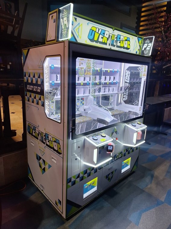 UNIS TECHNOLOGY CO. - Over The Edge Plus GMP Ticket/ Prize Arcade Game