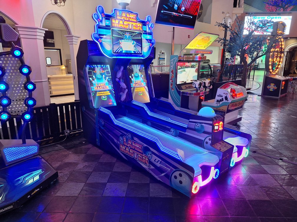 UNIS TECHNOLOGY CO. - Lane Master Bowling Arcade Game