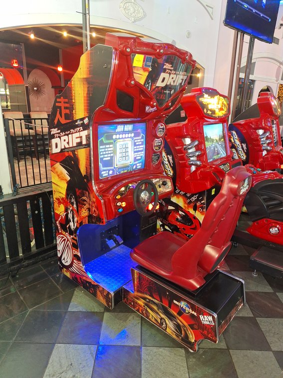 RAW THRILLS, INC. - The Fast and The Furious: Drift 27 Arcade Game