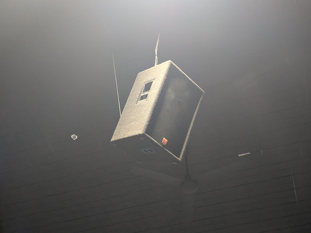 (6) JBL JBX100 Speakers