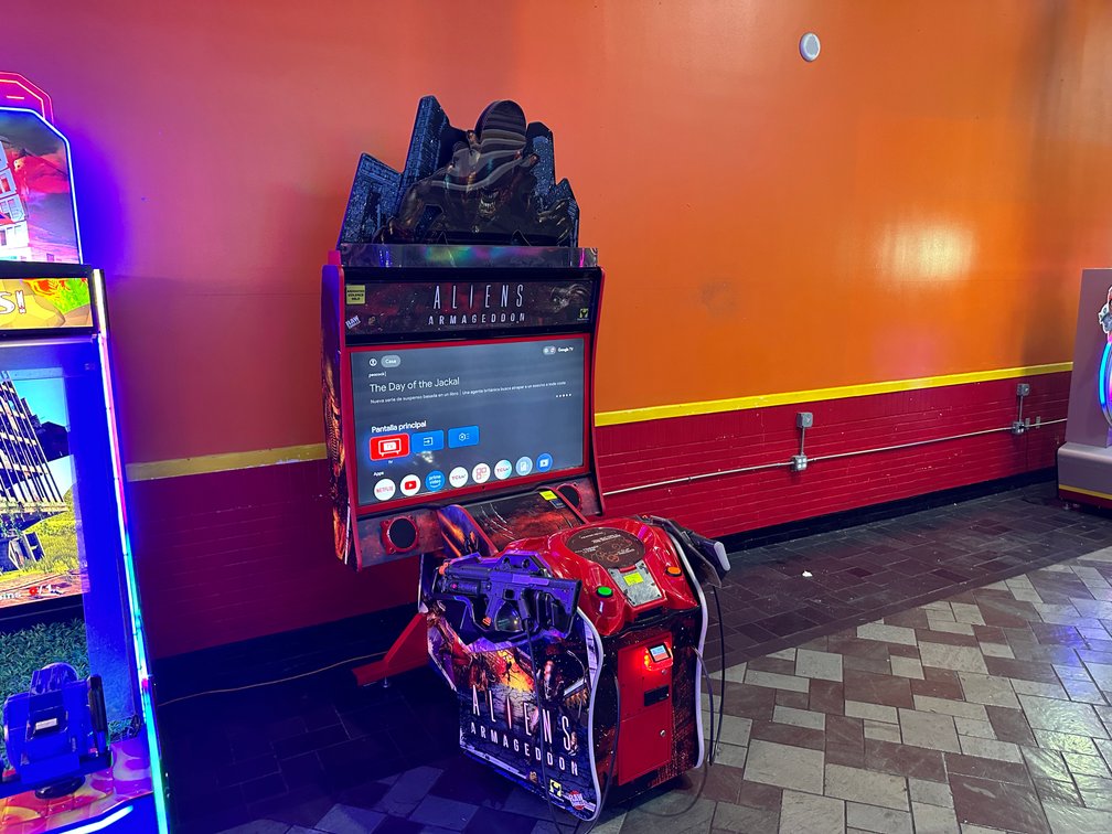 RAW THRILLS, INC. - Aliens Armageddon Arcade Game