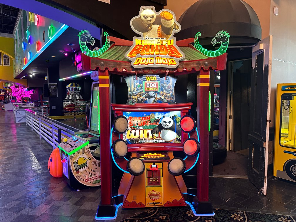 ICE, INC. - Kung-Fu Panda Dojo Mojo Arcade Game