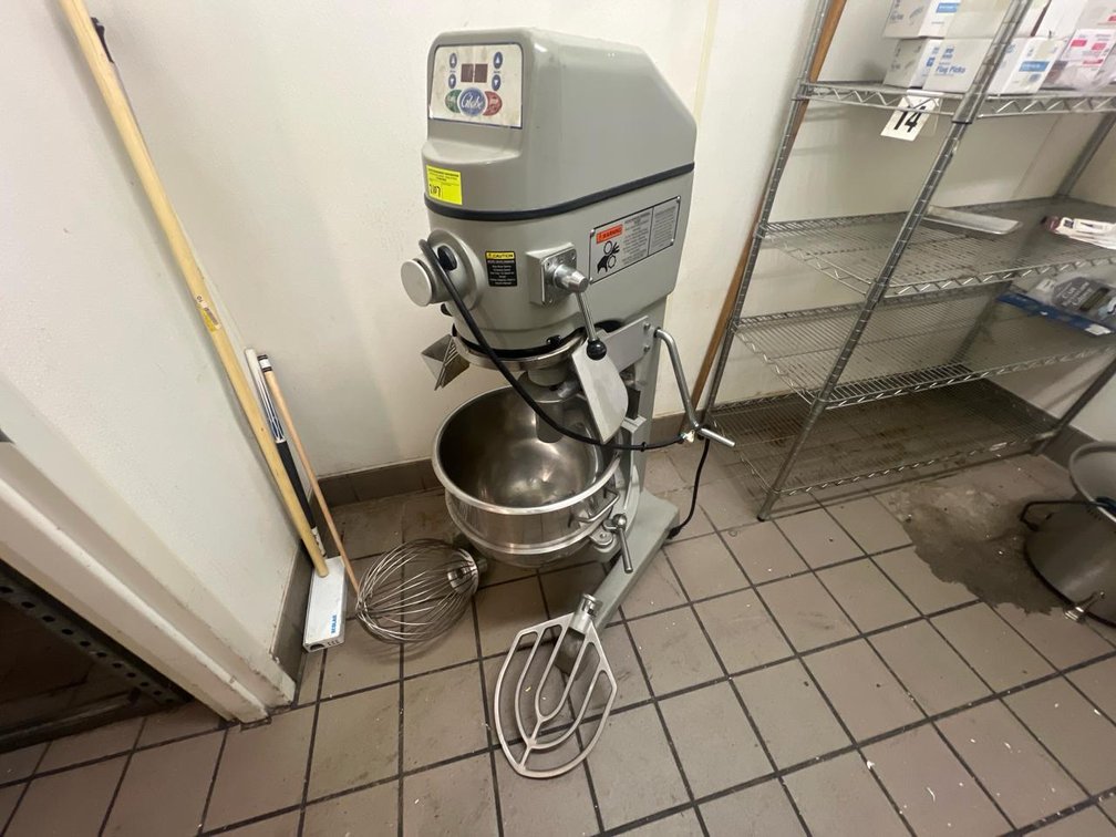 GLOBE Commercial Floor Mixer