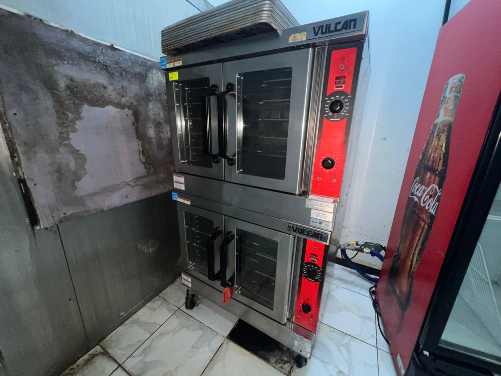 VULCAN Natural Gas Double-Deck Convection Oven