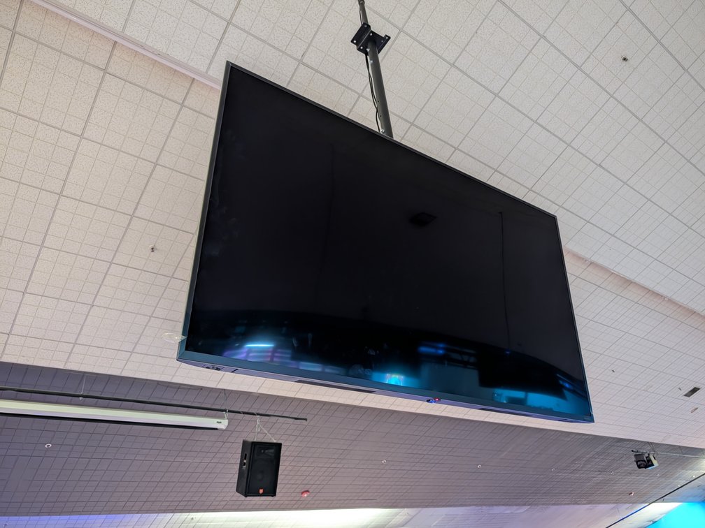 LG 75in Class TV and SAMSUNG 70in Class TV