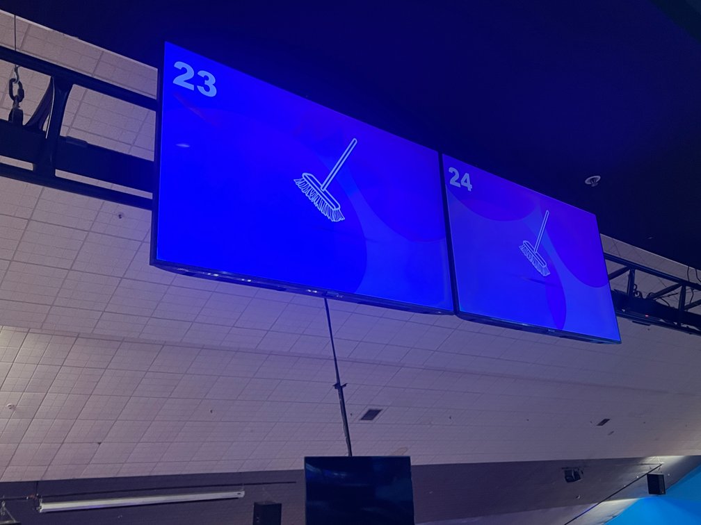 Group 3B: (8) 50" Samsung LED Monitors on Truss Lanes 17 - 24