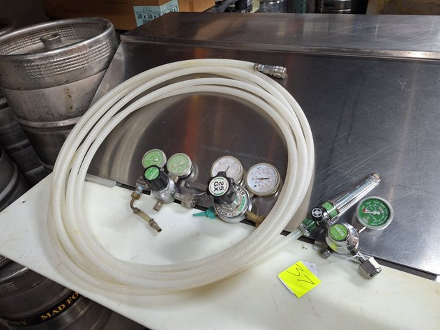 Image for Pressure Regulators with Hose