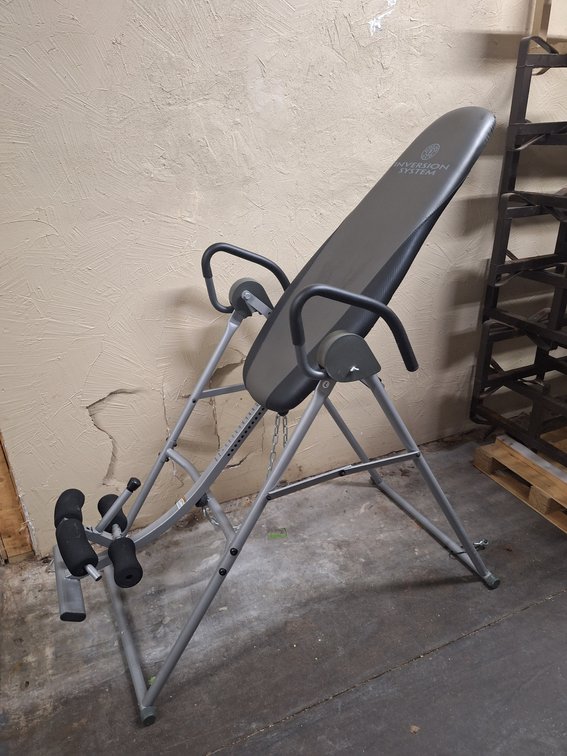 GOLD's GYM Inversion Table