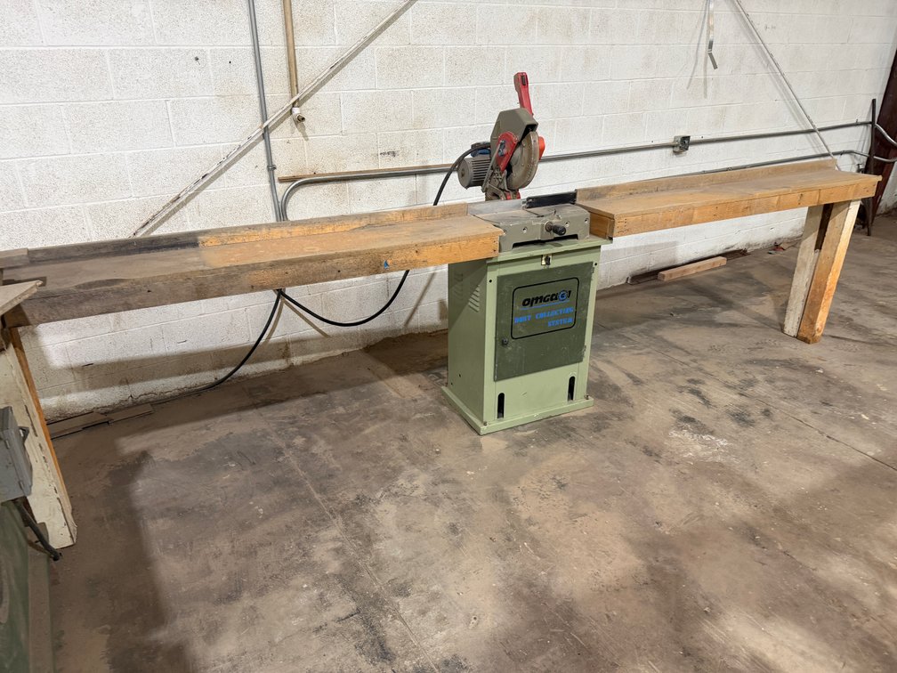 Mitre Saw - OMGA Dust Collector System w/Mitre Saw