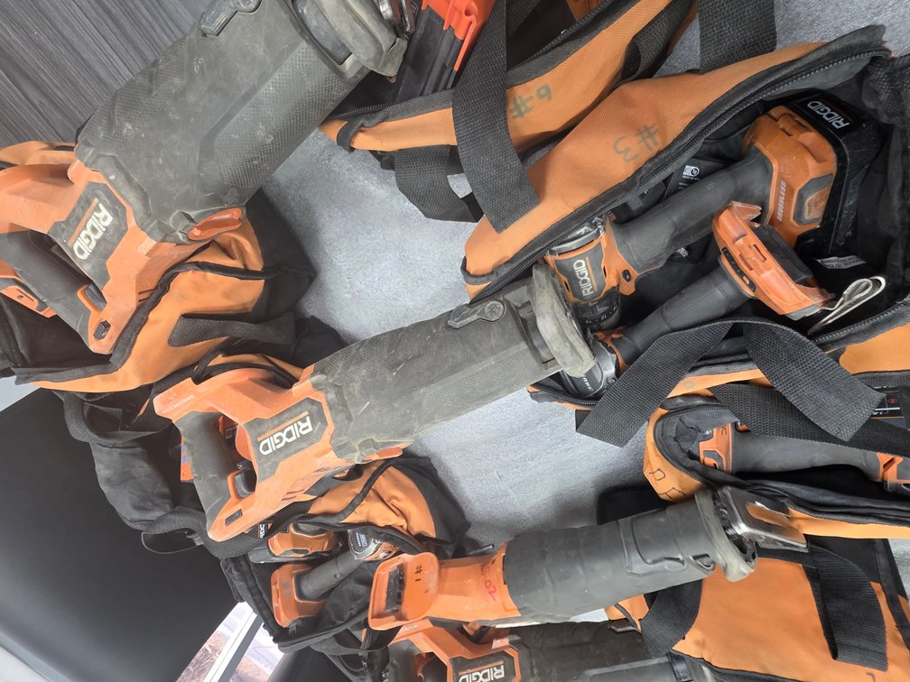 RIDGID Cordless Kit Combo with Accessories