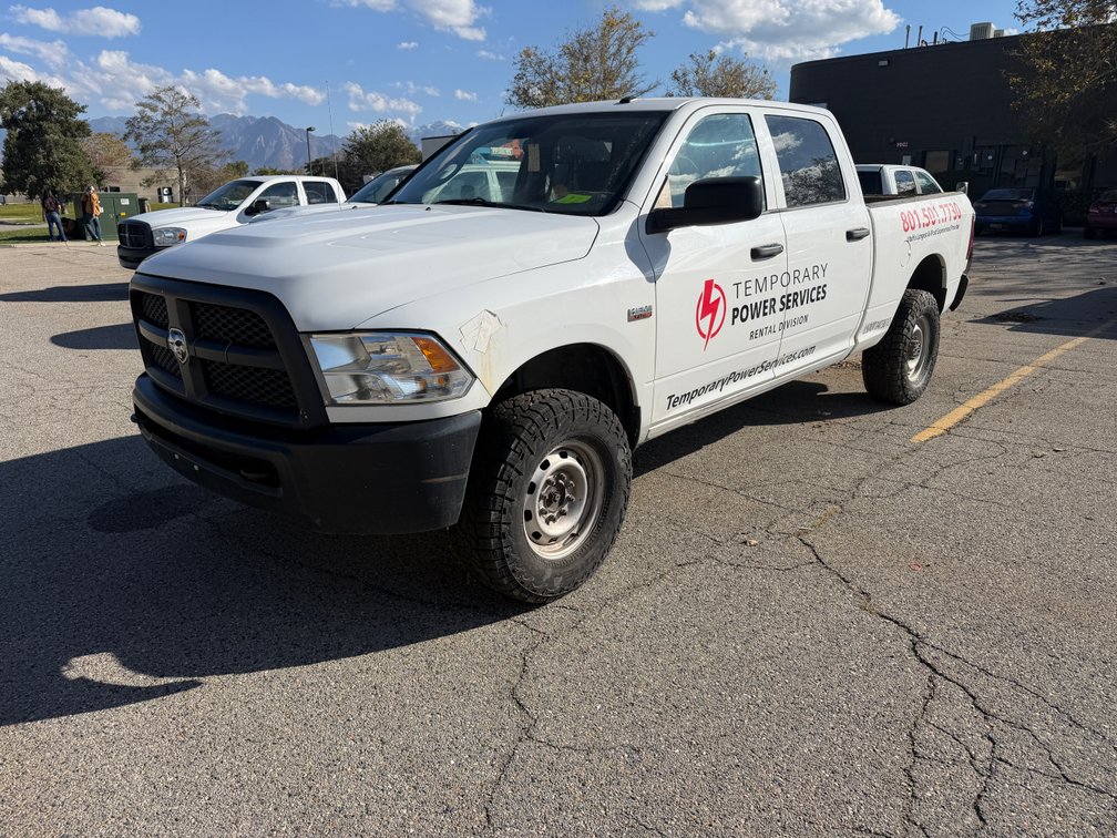 2013 RAM 2500 ST Crew Cab 4WD Pickup Truck