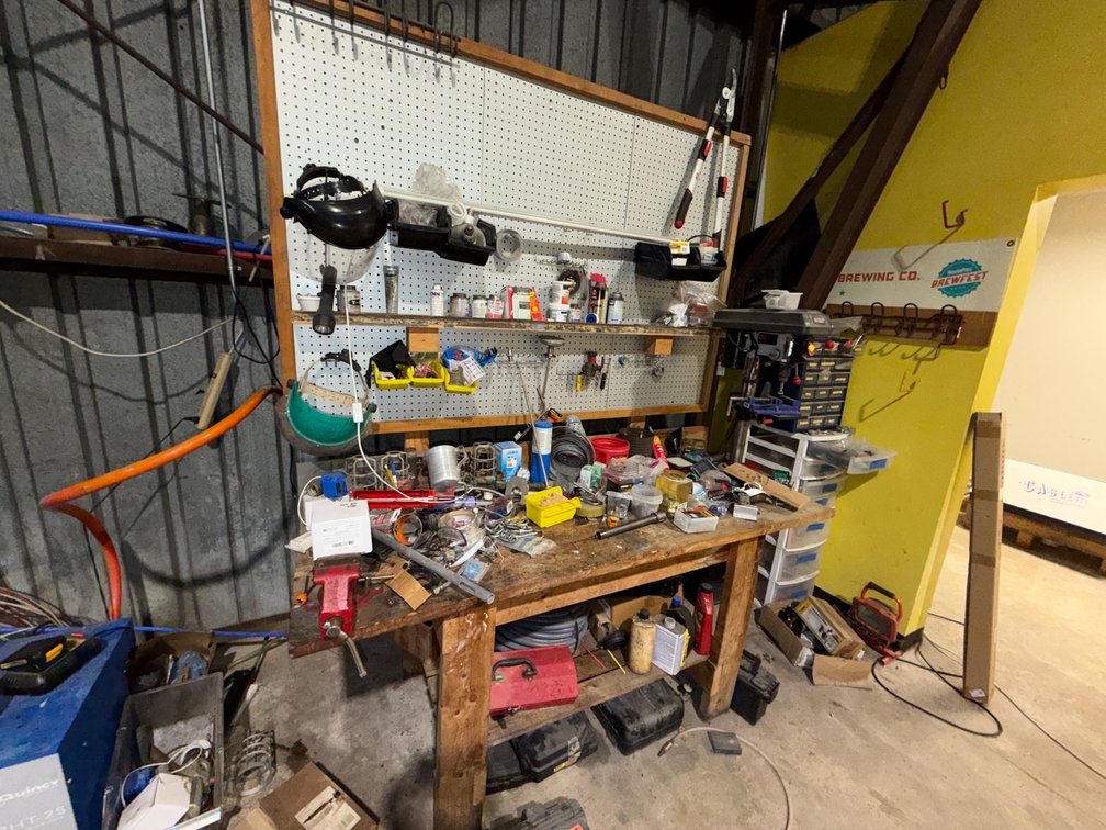 Tool Bench with PORTER-Cable Drill Press and Vise