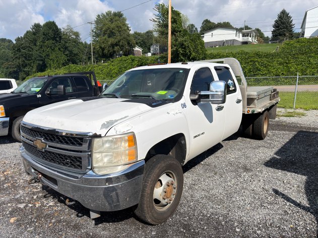 Image for 2011 CHEVY 3500 HD Flatbed
