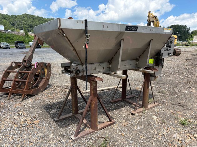Image for 2019 WESTERN STRIKER 8 Ft Stainless Steel Hopper Spreader