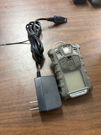 Image for MSA ALTAIR 4X with Charger