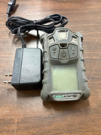 Image for MSA ALTAIR 4X with Charger