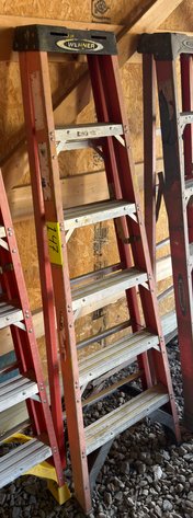 Image for WERNER 6ft Fiberglass Step Ladder