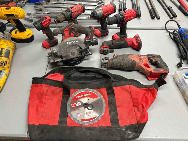 Image for CRAFTSMAN Cordless Power Tool Set