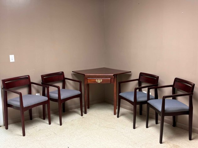 Image for (4) Oak Chairs & Corner Table