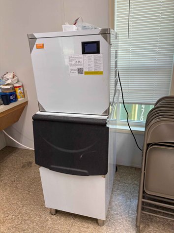 Image for (1) VEVOR Ice Machine