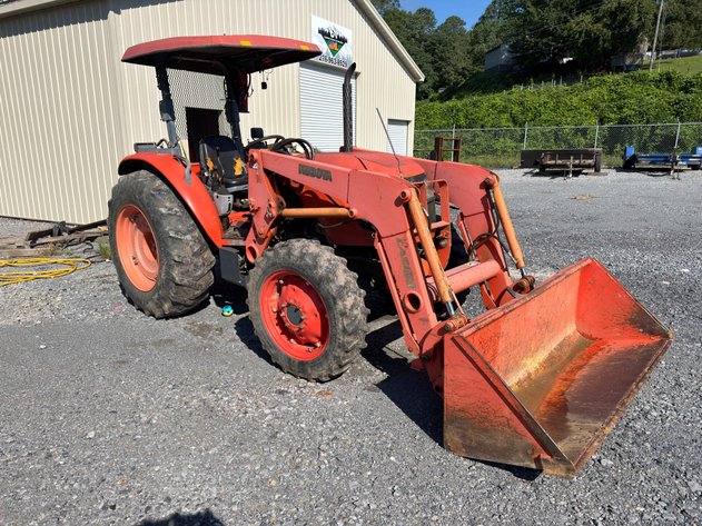 Image for 2008 KUBOTA M7040 Tractor