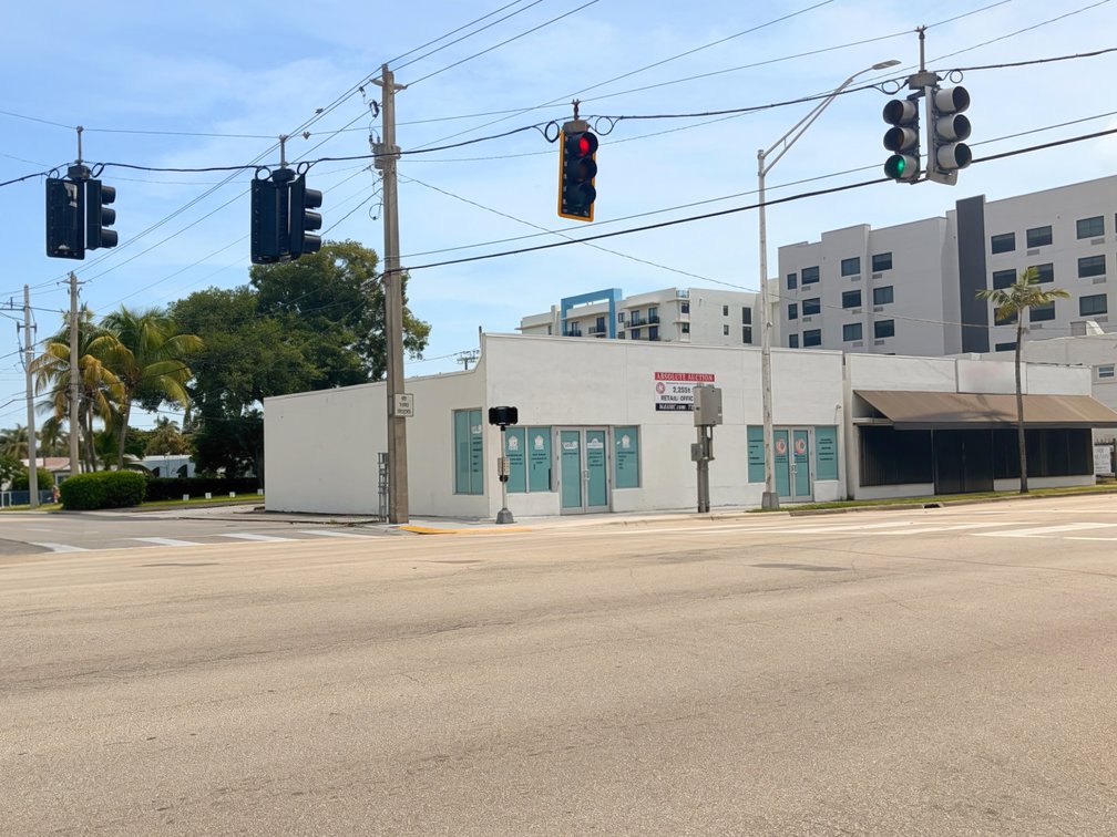 Image for Dania Beach, FL: 2,255±SF Retail/ Office Building at  66-68 N Federal Hwy (Broward County)