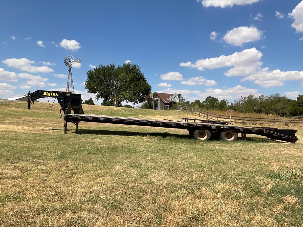 2012 ,BigTex  30Ft -22GN-30BK+5