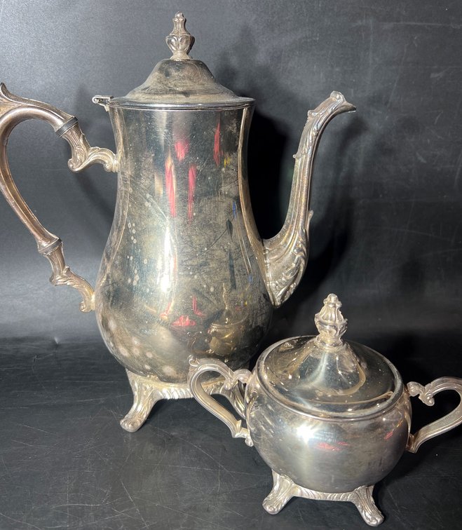 WM Rogers Silverplate Coffee Pot and Sugar Bowl Set