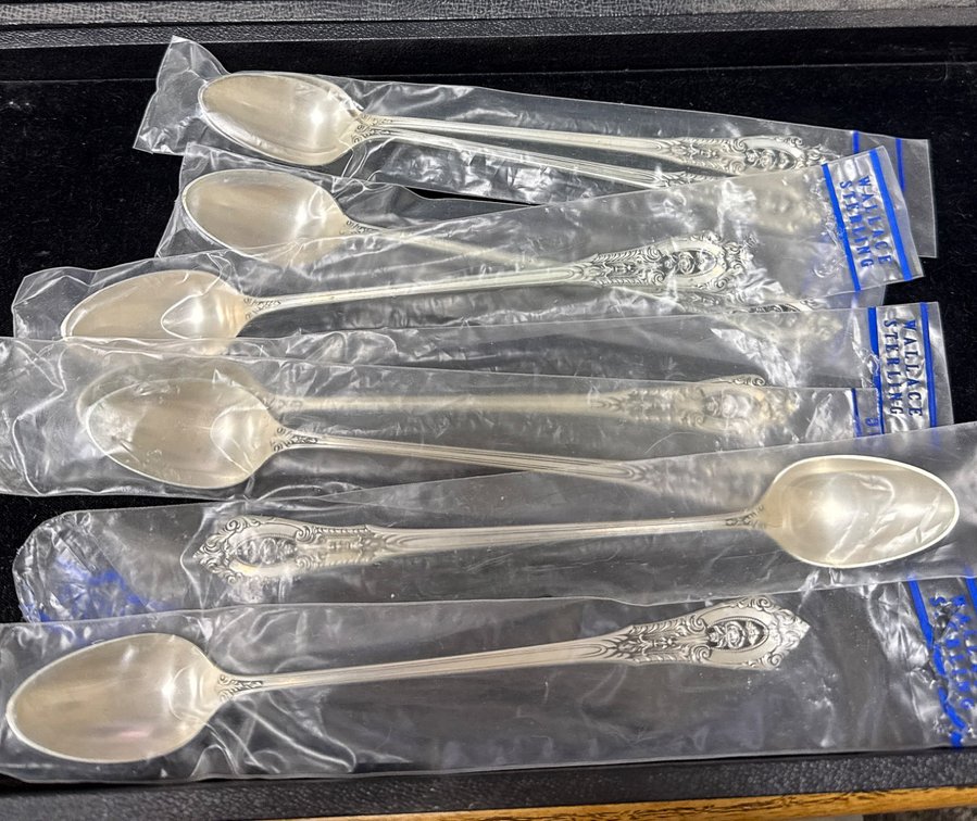 8 Rose Point Sterling Tea Spoons by Wallace, 227.2 Grams