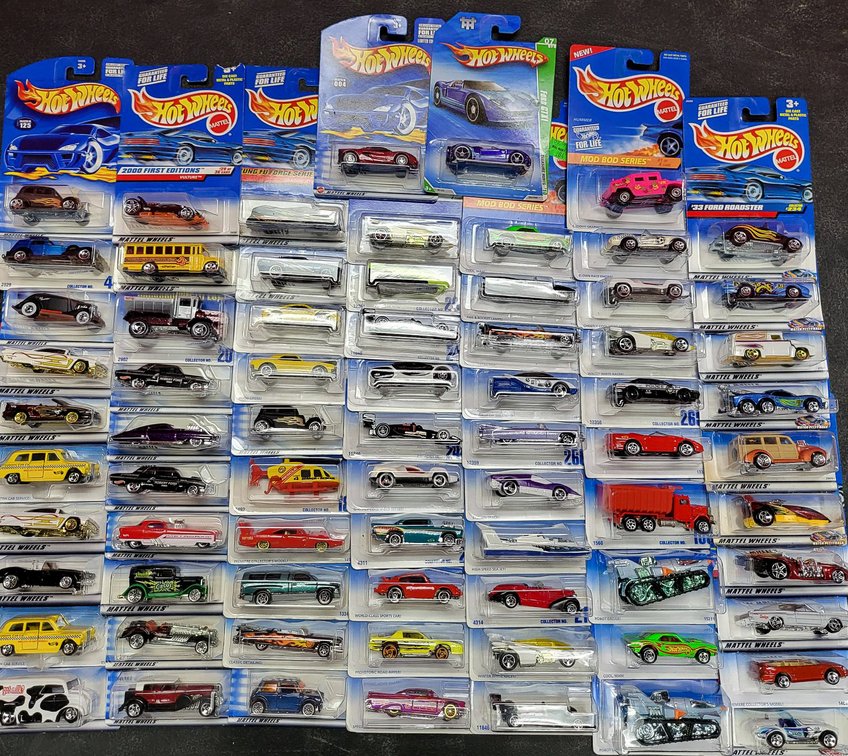 70 Hot Wheels with 2 Treasure Hunts