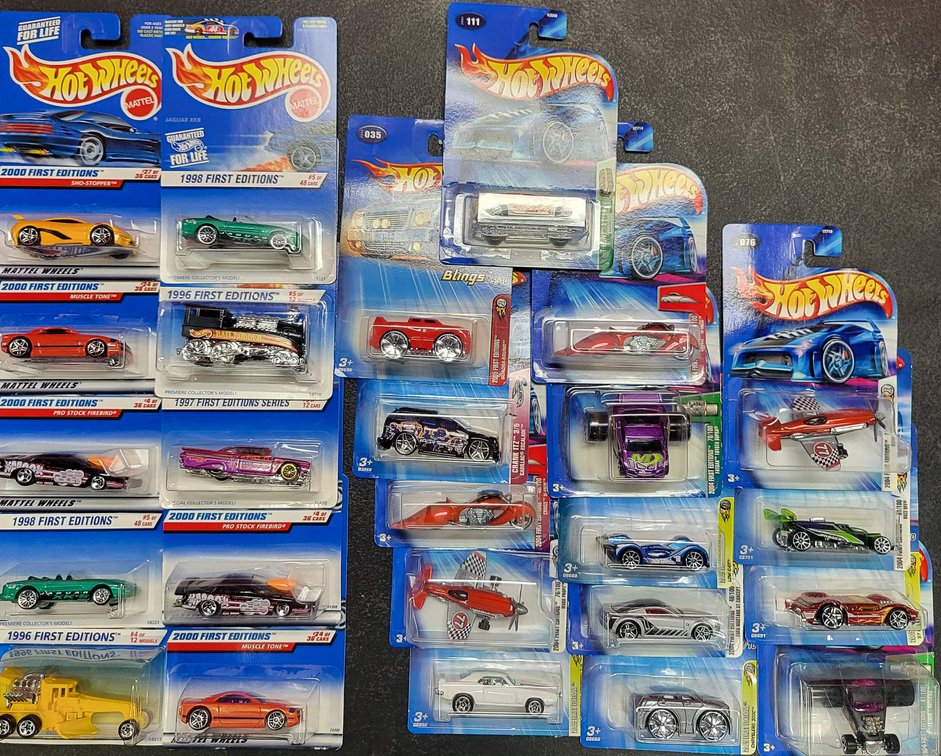 24 1st Editions Hot Wheels Die-Cast Cars plus 1 Treasure Hunt in Original Packaging