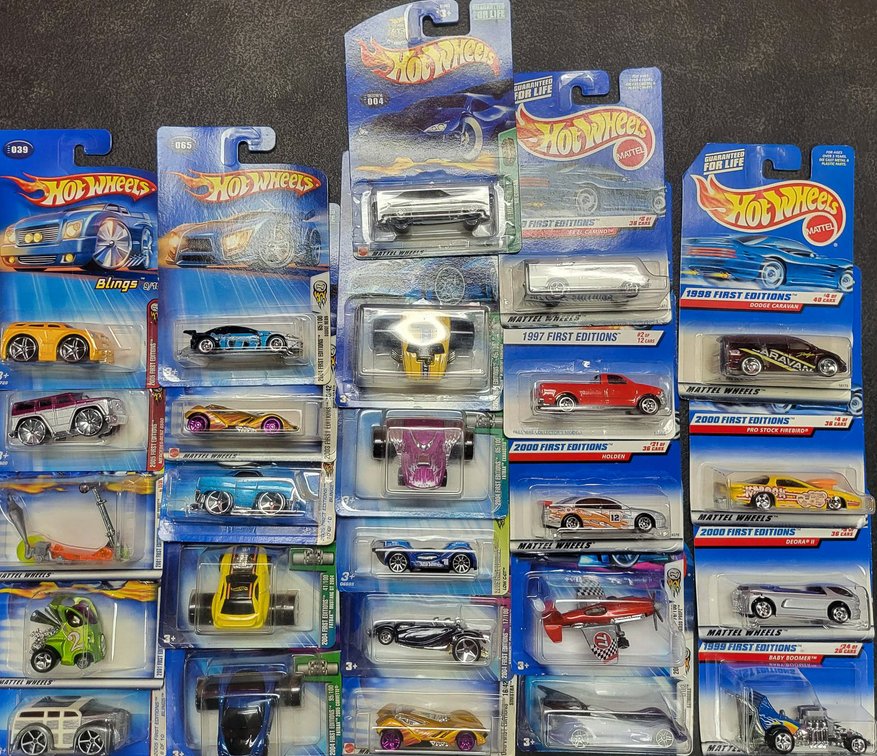 24 First Editions Hot Wheels Plus 1 Treasure Hunt Series