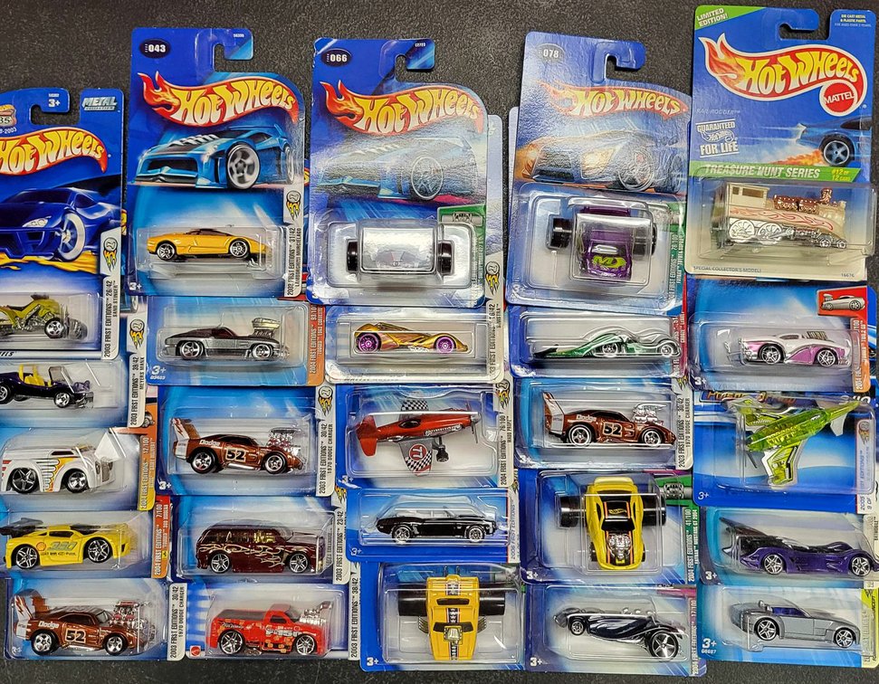 24 1st Edition Hot Wheels Plus 1 Treasure Hunt Series