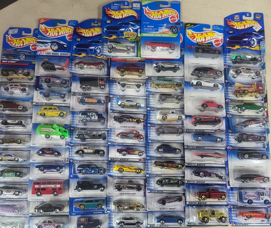 70 Hot Wheels Cars Plus 2 Treasure Hunt Series Models