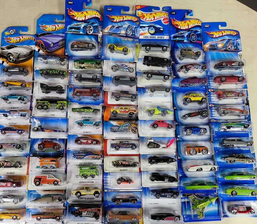 72 Hot Wheels Cars in Original Packaging